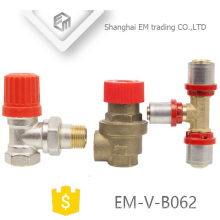 EM-V-B062 rouge poignée type angle soupape de sécurité pour chauffe-eau électrique